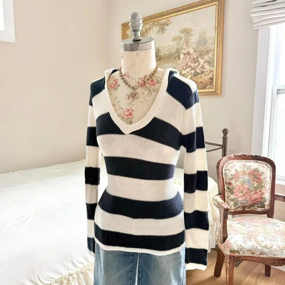 y2k‎ american rag black and cream striped v neck sweater size medium